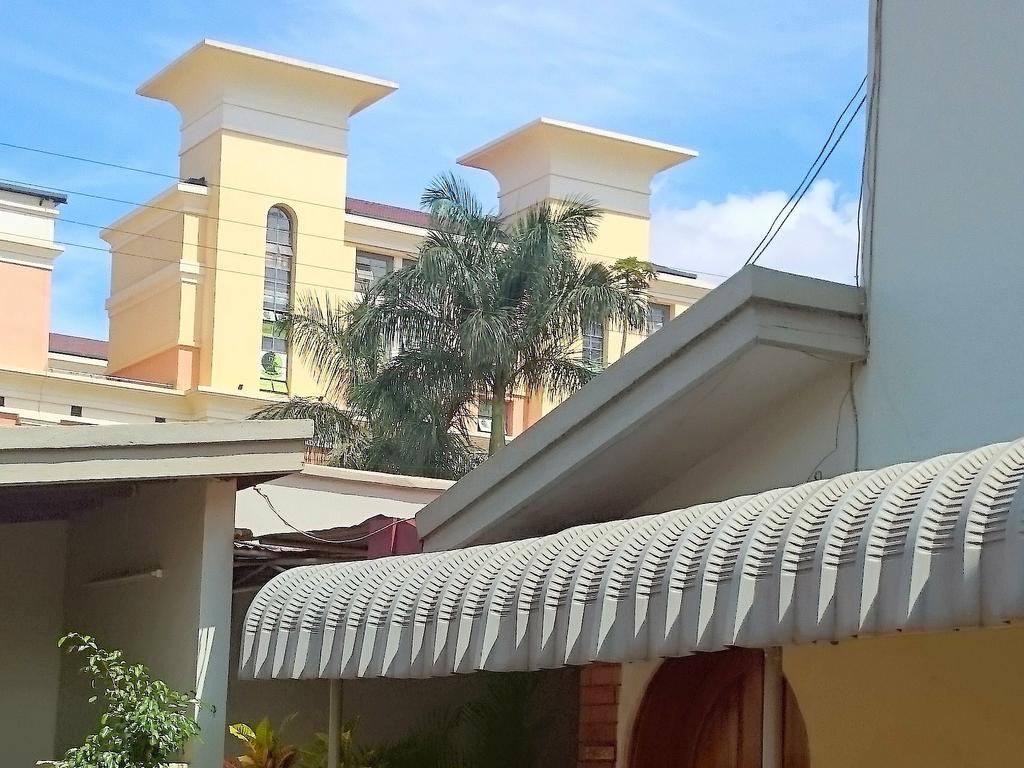 Hotel Acacia City Kampala Exterior foto